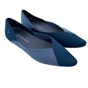 Vivaia Blue Pointed Toe V Cut Flats Size 7